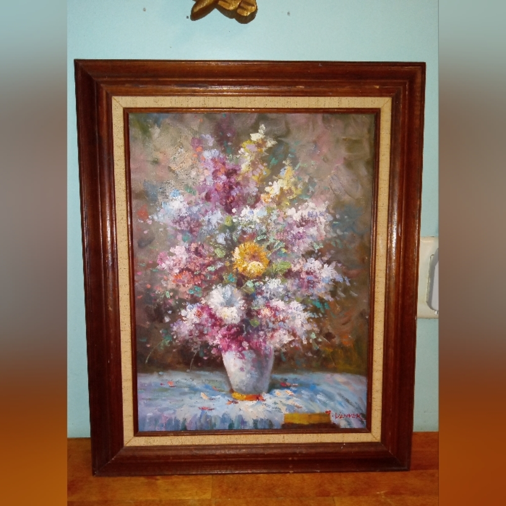 T. Denver Signed Oil On Canvas Floral Still Life in a vase. Gorgeous painting